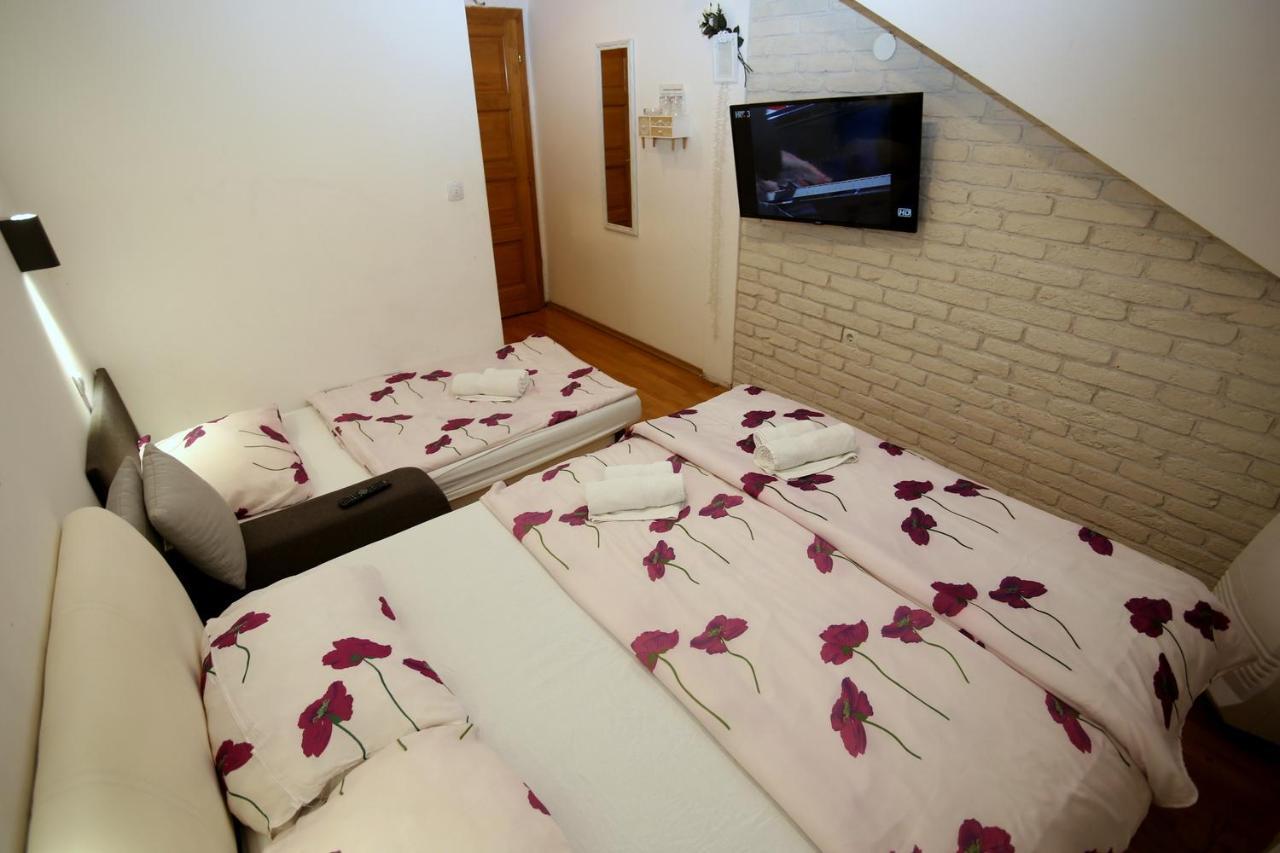 Apartments Rooms Fontane Trnje - Free Parking 萨格勒布 外观 照片